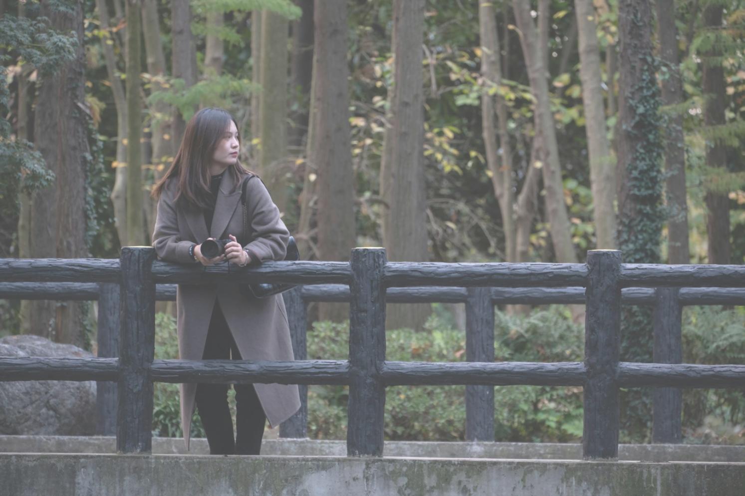 Fotografen beim gemeinsamen Austausch über Bildkompositionen